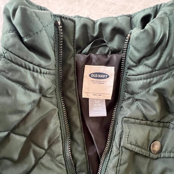 Old Navy Quilted Mock-Neck Jacket - Picture 3 of 3